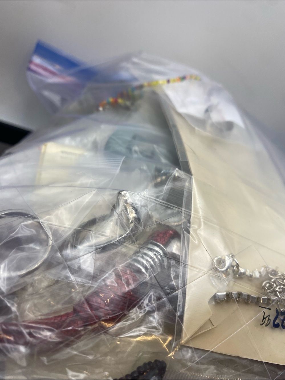 Over 4 lbs Mixed Fashion Jewelry Bag - Picture 4 of 9